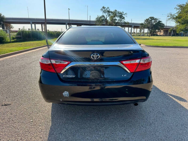 2017 Toyota Camry LE
