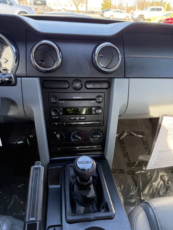 2007 Ford Mustang GT Deluxe