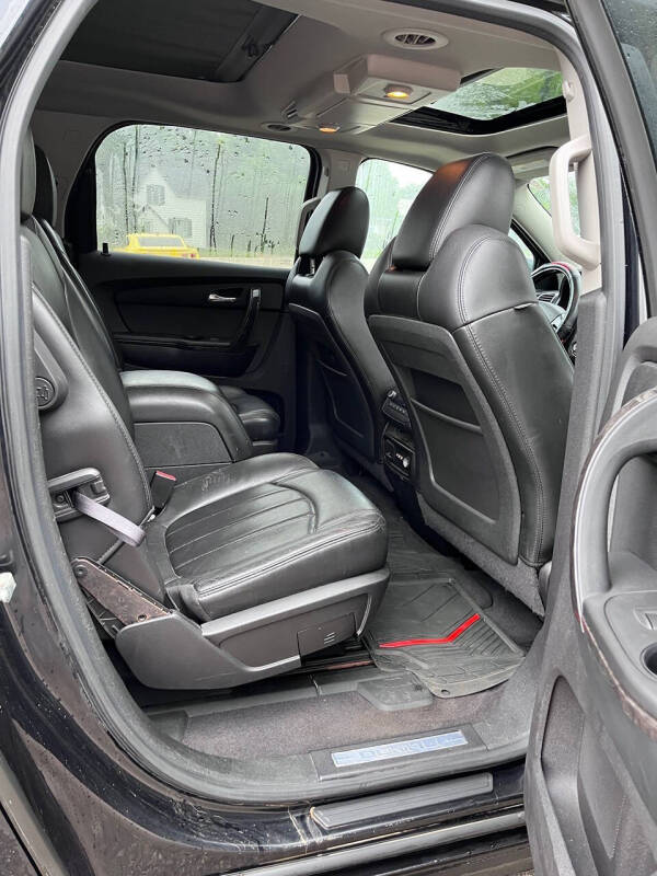 2011 GMC Acadia Denali