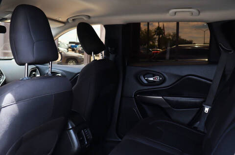 2019 Jeep Cherokee Latitude