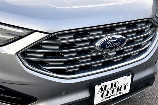 2022 Ford Edge Titanium