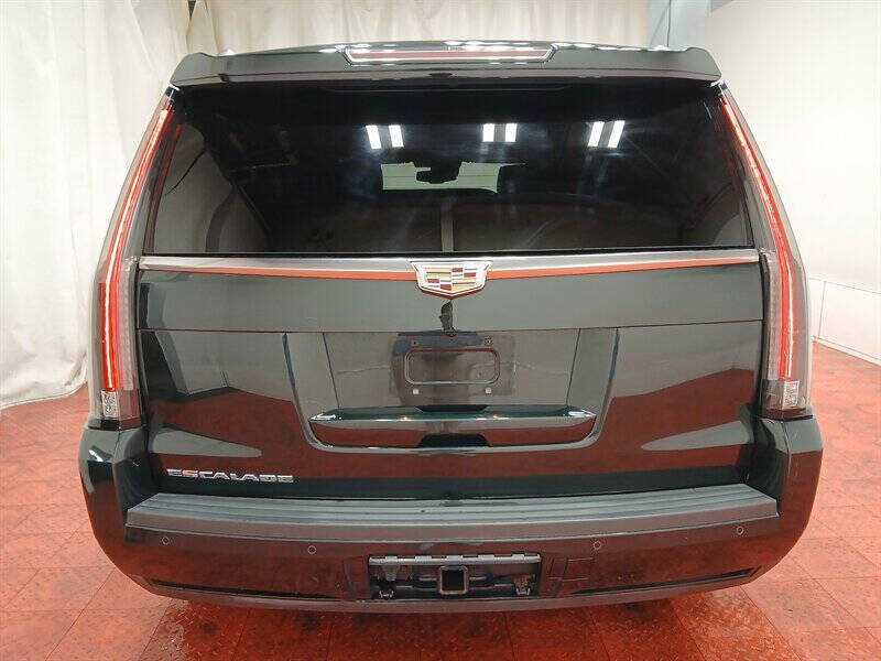 2016 Cadillac Escalade Platinum