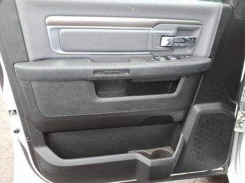 2024 RAM 1500 Classic SLT