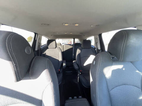 2017 Chevrolet Traverse LT