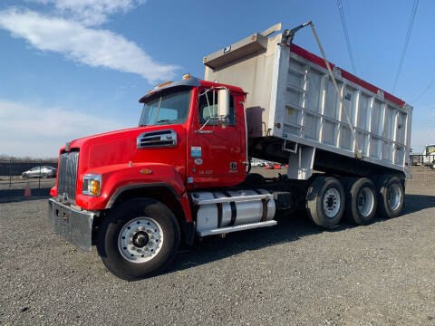 2016 Western Star 4900 SF