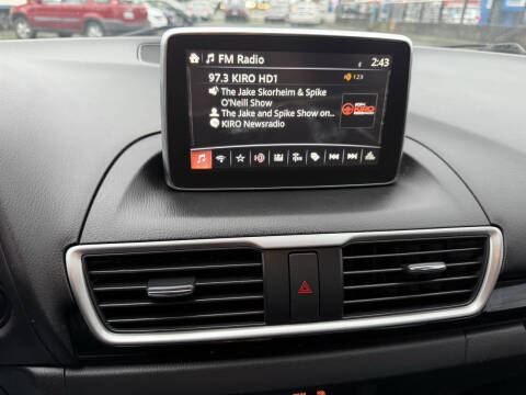 2015 Mazda MAZDA3 i Touring