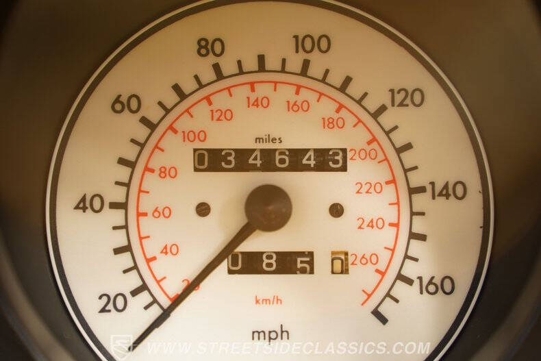 1986 Mercedes-Benz 560-Class 560 SL