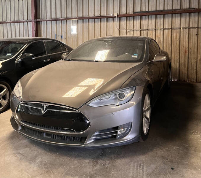 2015 Tesla Model S 70D