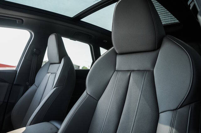 2025 Audi Q5 quattro Premium Plus TFSI