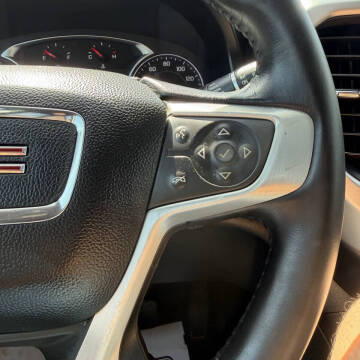 2017 GMC Acadia SLE-2