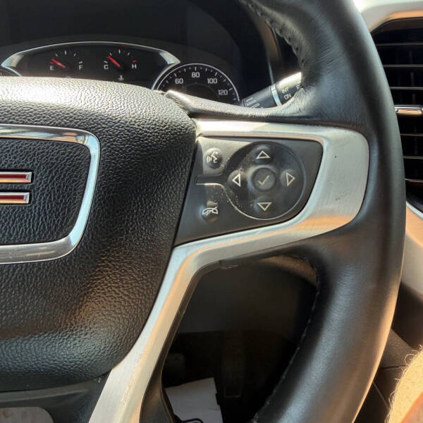 2017 GMC Acadia SLE-2