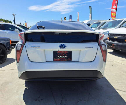 2016 Toyota Prius Three