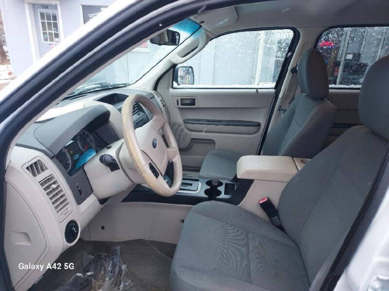 2009 Ford Escape XLS