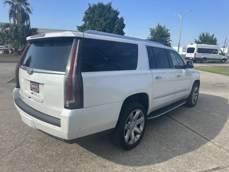 2019 Cadillac Escalade ESV Luxury