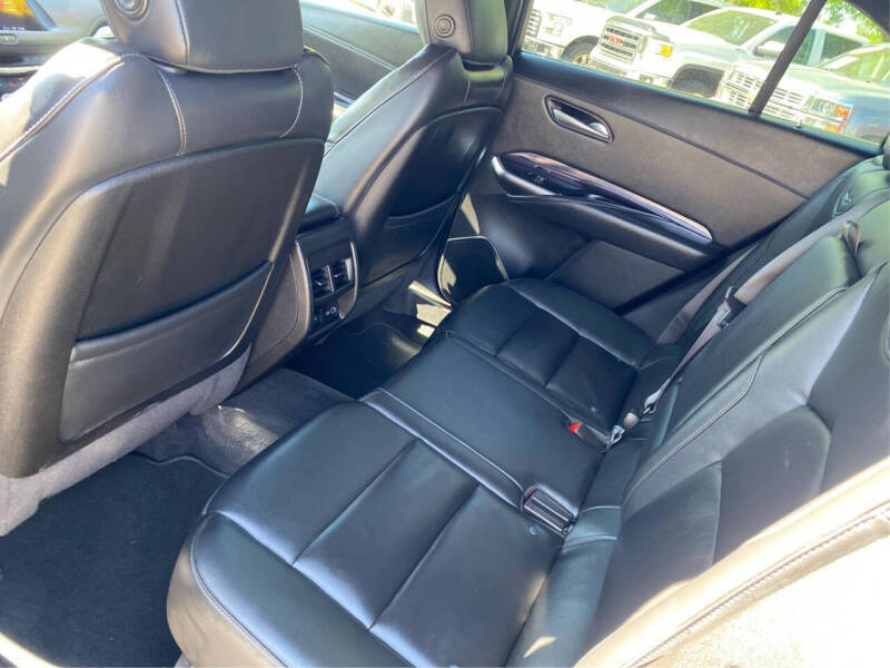 2023 Cadillac XT4 Luxury