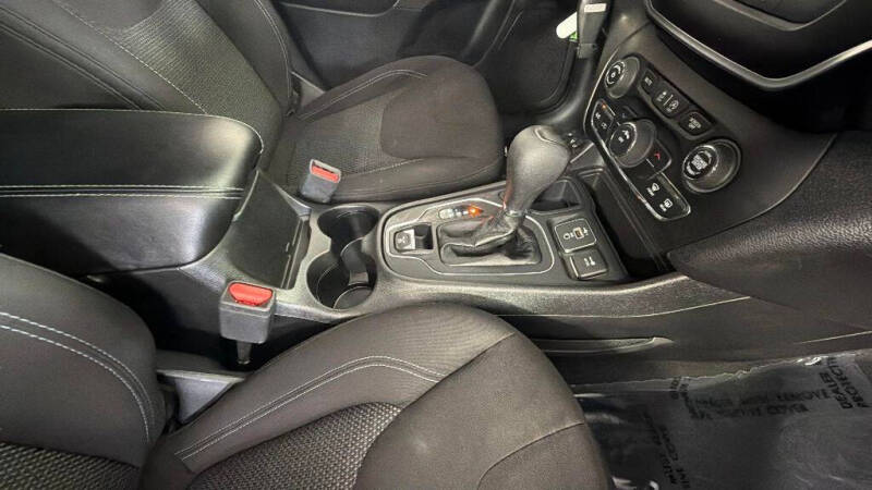 2021 Jeep Cherokee Latitude
