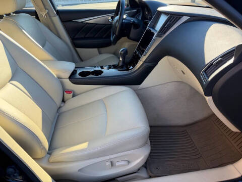 2014 Infiniti Q50 Premium