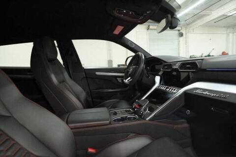 2020 Lamborghini Urus