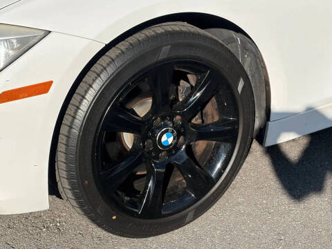 2015 BMW 3 Series 320i