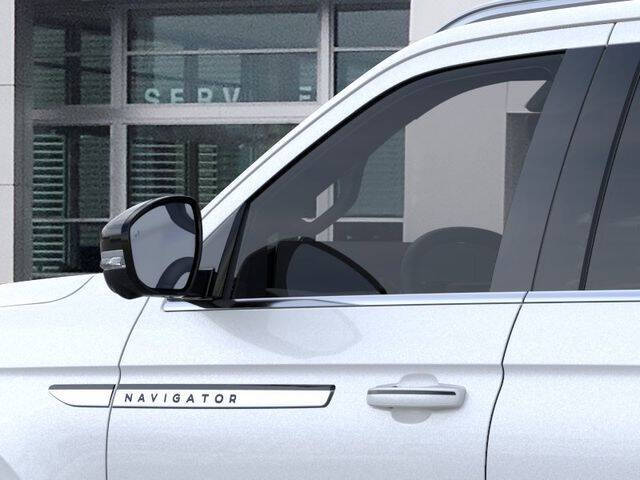 2025 Lincoln Navigator L Reserve