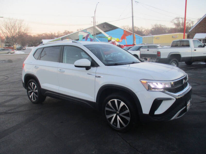 2023 Volkswagen Taos SE 4Motion