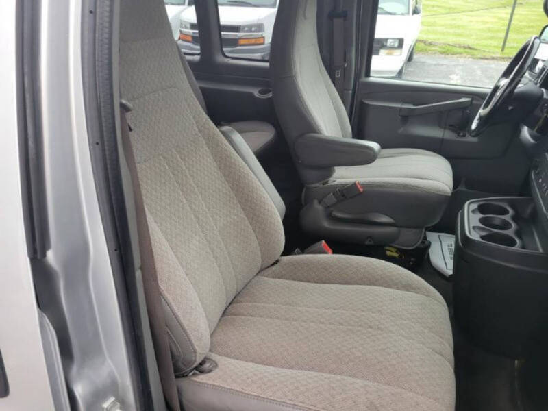 2017 Chevrolet Express LT 3500