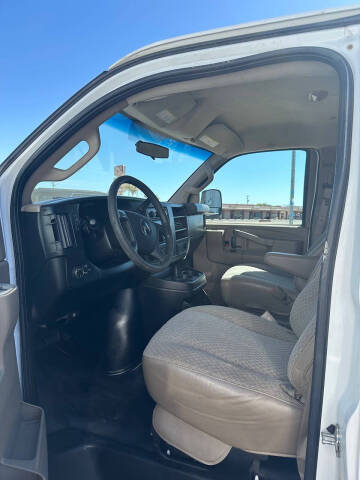 2017 GMC Savana 3500