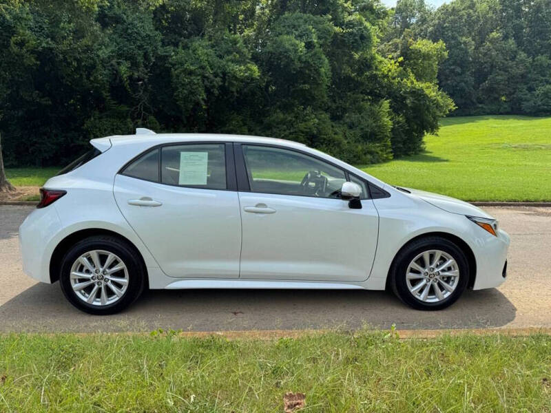 2024 Toyota Corolla Hatchback SE
