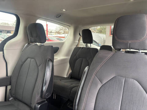 2019 Chrysler Pacifica Touring Plus