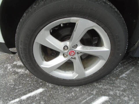 2019 Jaguar F-PACE 25t Premium