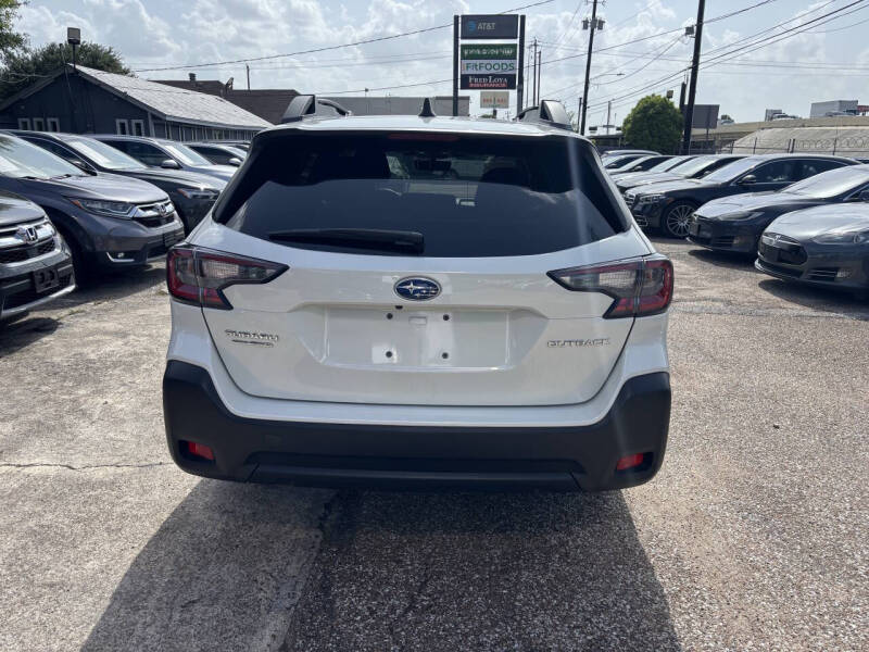 2023 Subaru Outback Premium