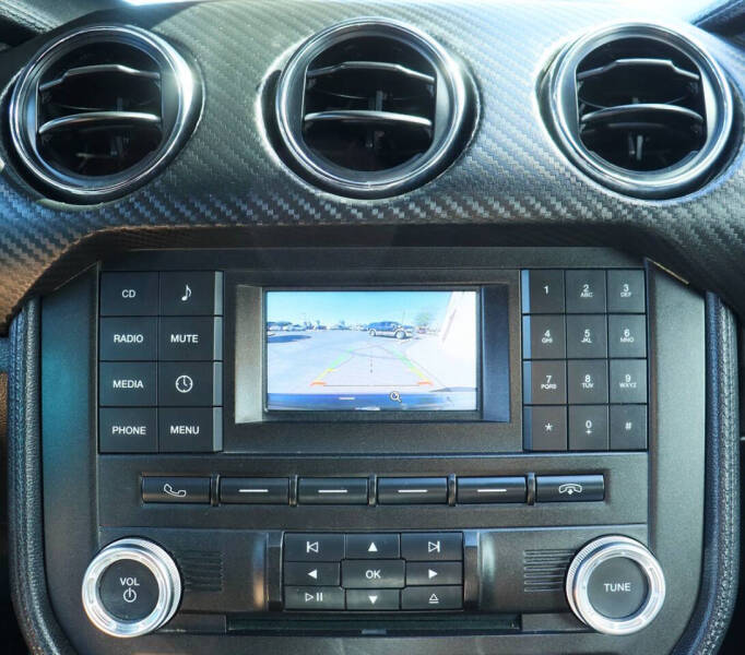 2017 Ford Mustang V6