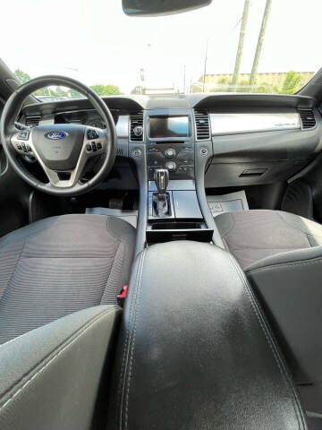 2016 Ford Taurus SEL