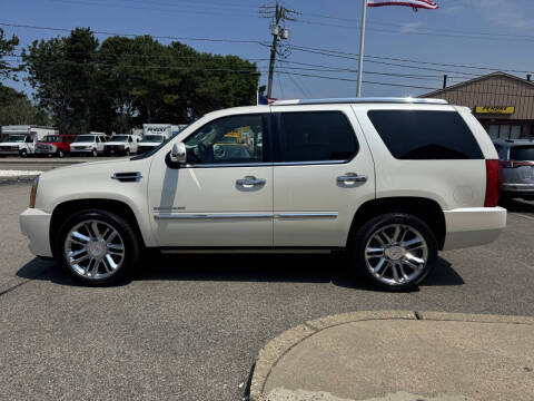 2011 Cadillac Escalade Platinum Edition