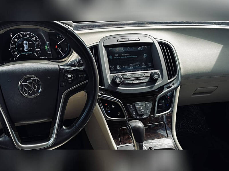 2017 Buick LaCrosse Essence