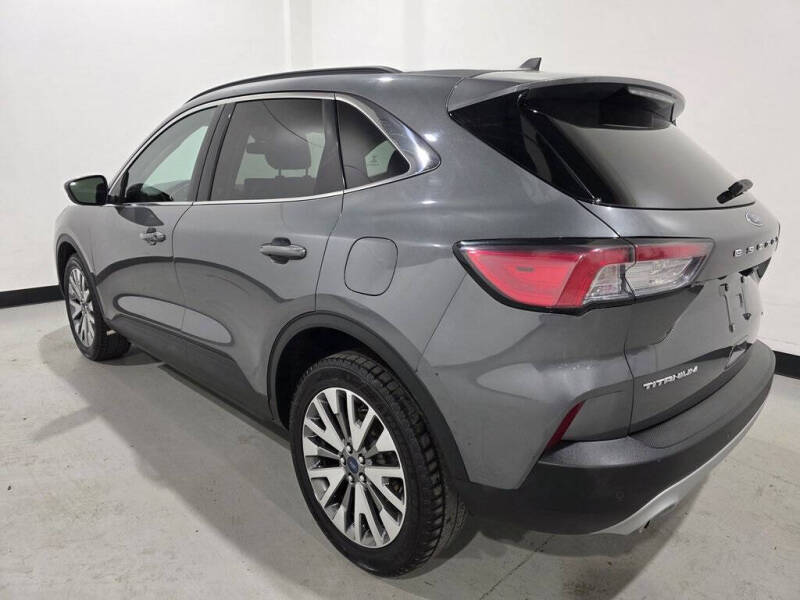 2022 Ford Escape Titanium