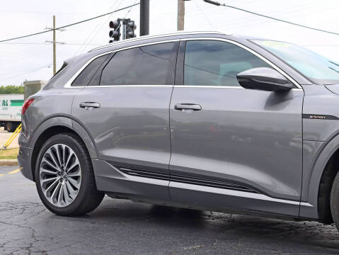 2019 Audi e-tron quattro Prestige