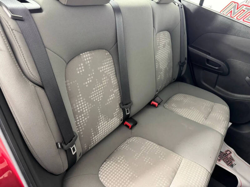 2012 Chevrolet Sonic LS