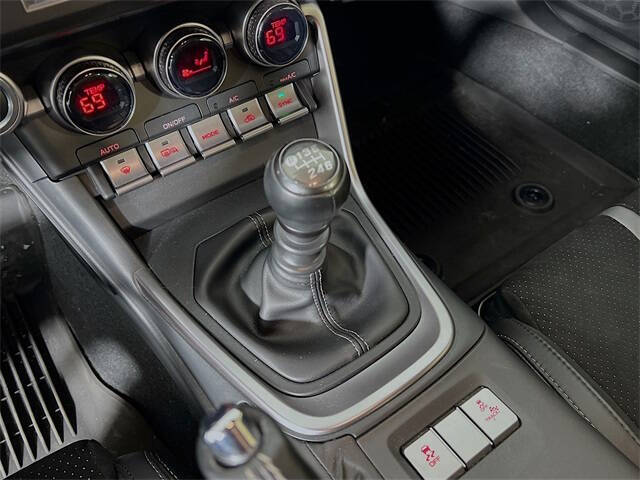 2025 Toyota GR86 Premium