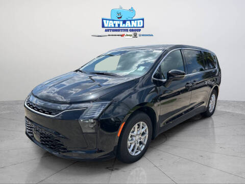 2027 Chrysler Pacifica Select