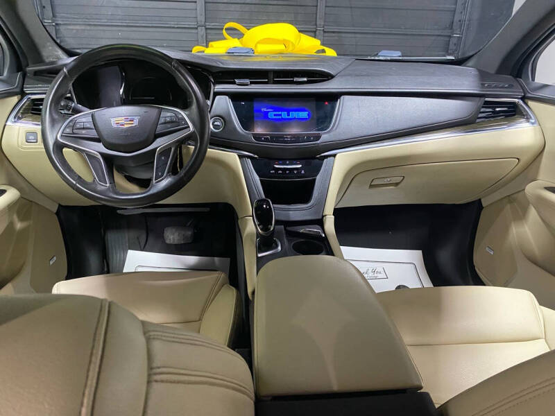 2017 Cadillac XT5