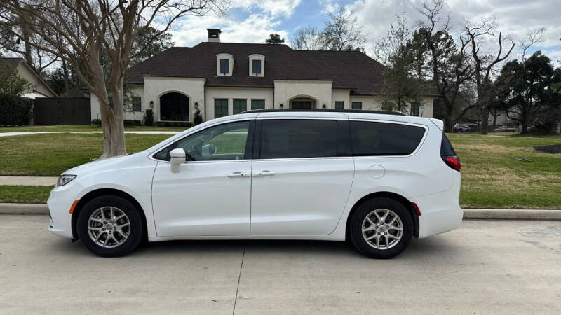 2022 Chrysler Pacifica Touring L