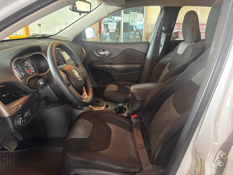 2014 Jeep Cherokee Altitude