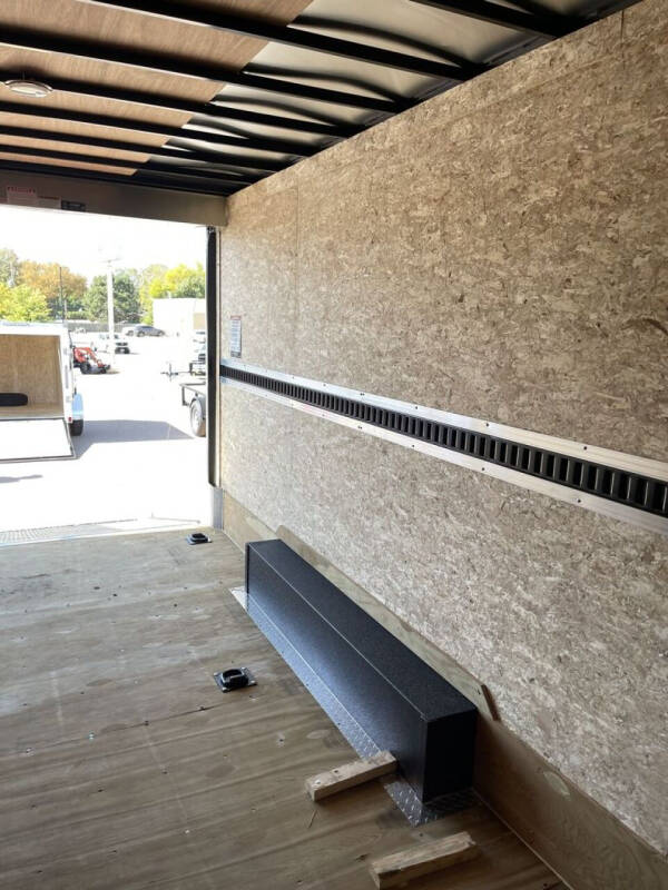 2024 Bravo Trailers BRUTE Enclosed 85X20