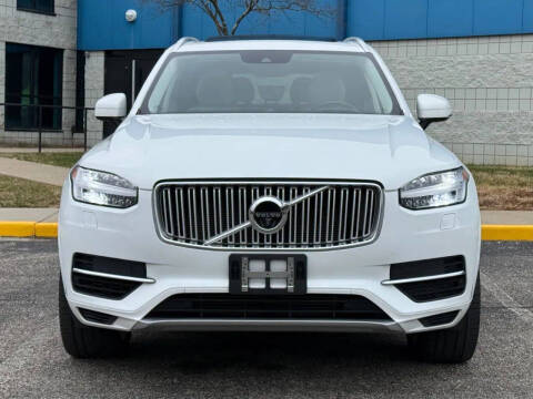 2017 Volvo XC90 T8 eAWD Inscription