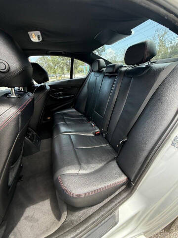 2012 BMW 3 Series 328i