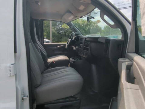 2025 GMC Savana 2500