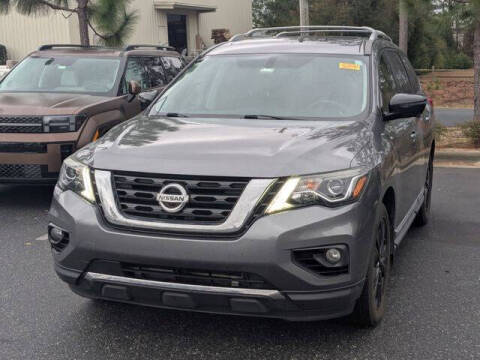 2017 Nissan Pathfinder Platinum