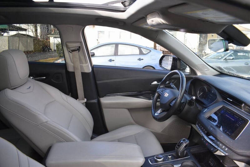 2019 Cadillac XT4 Luxury