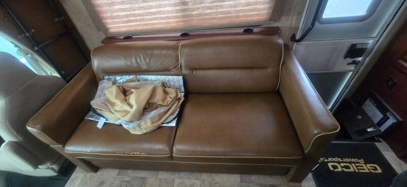 2013 SUNSEEKER SSC3050SF